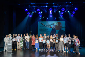 Laureaci, jury i organizatorzy festiwalu OKFA